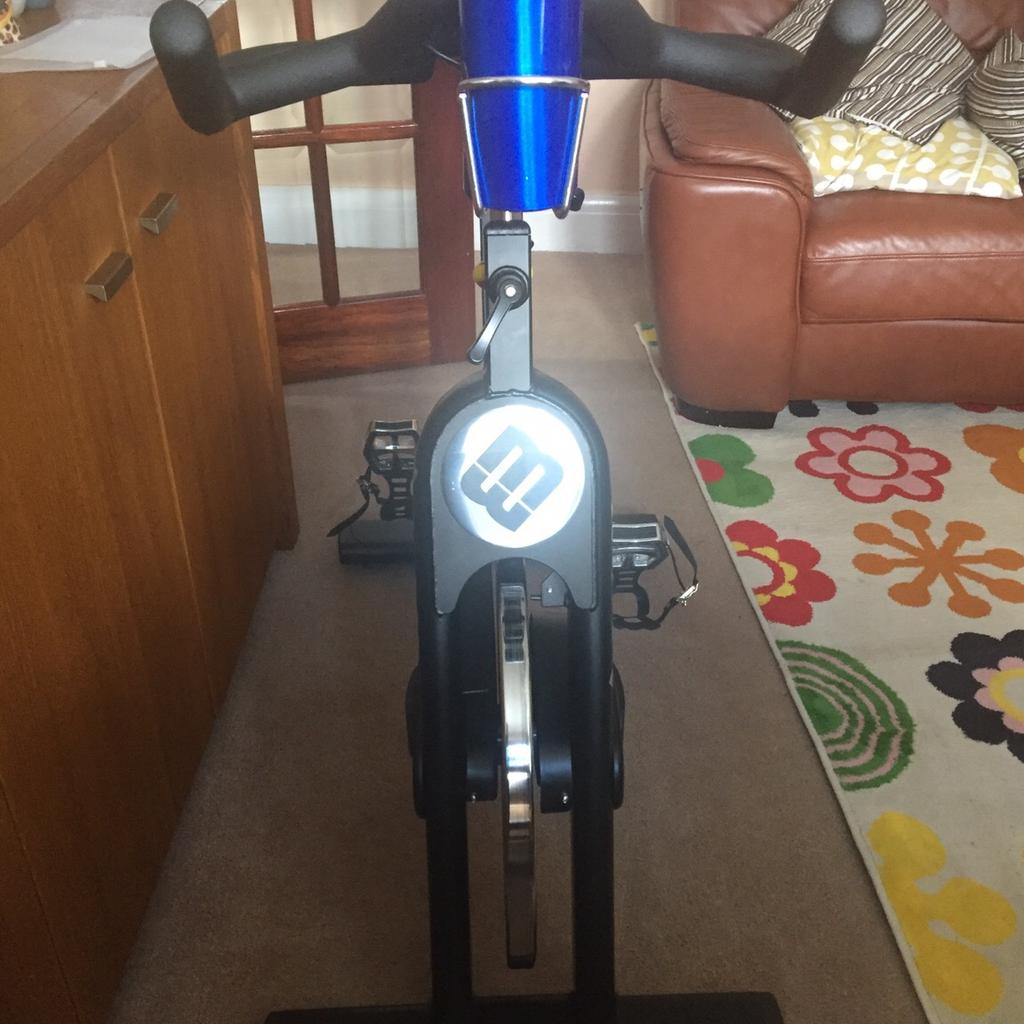 Bodymax b150 best sale spin bike