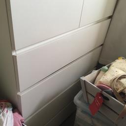 White idea malm drawers in good condition. Minor damage of wood come off but drawers still perfectly useable.