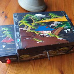 Hand painted vintage Chinese music box