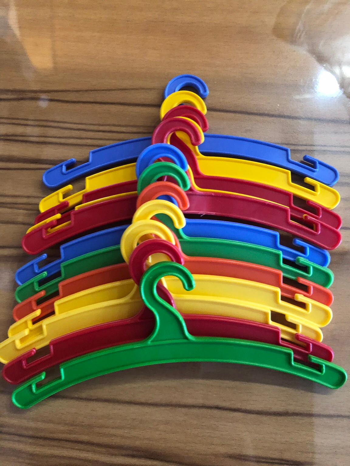 40 Bunte Kinderkleiderbügel Von Behogan - Perfekt Für Puppenkleidung & Babywäsche