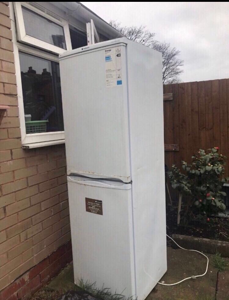 Free washing machine and fridge in B11 Birmingham für gratis zum