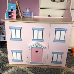 This house was bought second hand but has given my eldest daughter a lot of joy. We have just purchased another and unfortunately do not have the space for both. It comes with the accessories/furniture shown.
