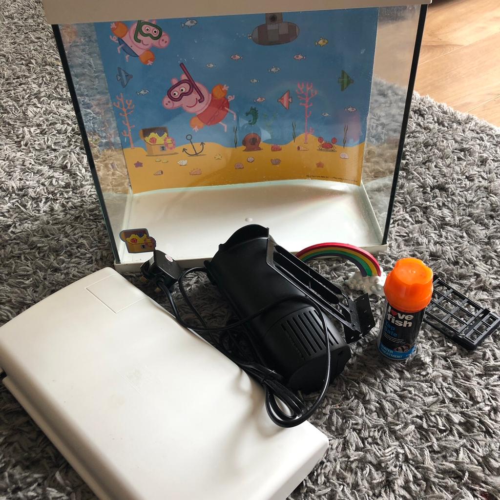 Peppa pig fish tank in East Hampshire for £11.00 for sale Shpock