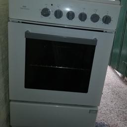 Small electric cooker, very clean, used condition, collection only, needs moving asap, ONO