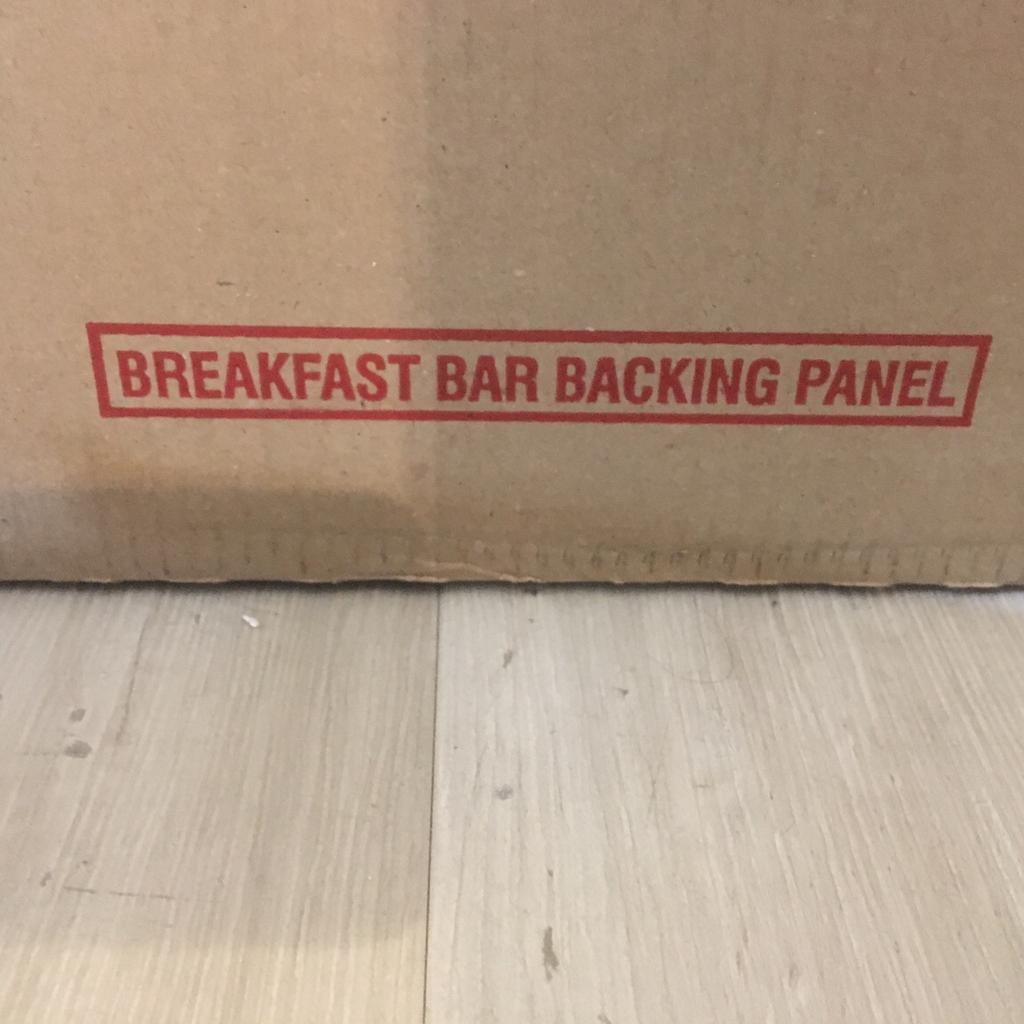 Howdens breakfast bar backing panel in B60 Bromsgrove for £50.00 for