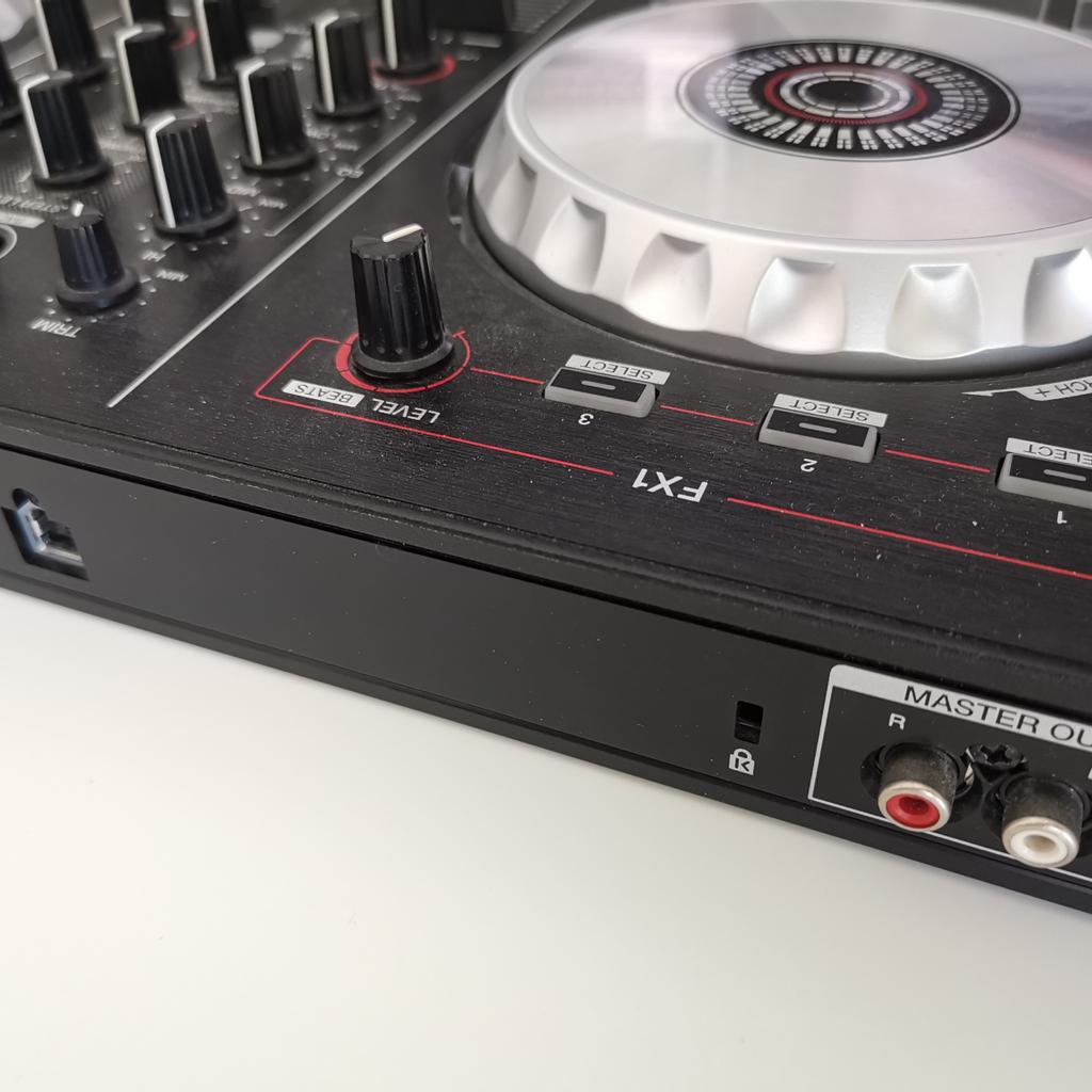 Pioneer DDJ-SB2 Tragbarer 2-Kanal-Controller in 8055 Graz für 210,00 ...