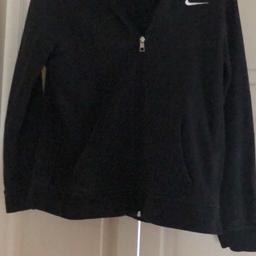 Nike jacket good condition , boys ages 13-15 years