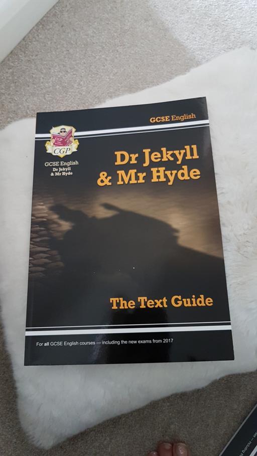 Buy & Sell Kent Maidstone - Photos for Dr Jekyll & Mr Hyde Book.