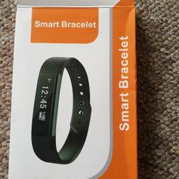 Smart bracelet black
Functions:
 Heart rate monitor
Calorie burned
Distance
Call reminder
SMS, QQ, WeChat
Steps
Sleep quality
Remote shoot
Task reminder
Bluetooth 
Alarm alert
Call alert
Waterproof
