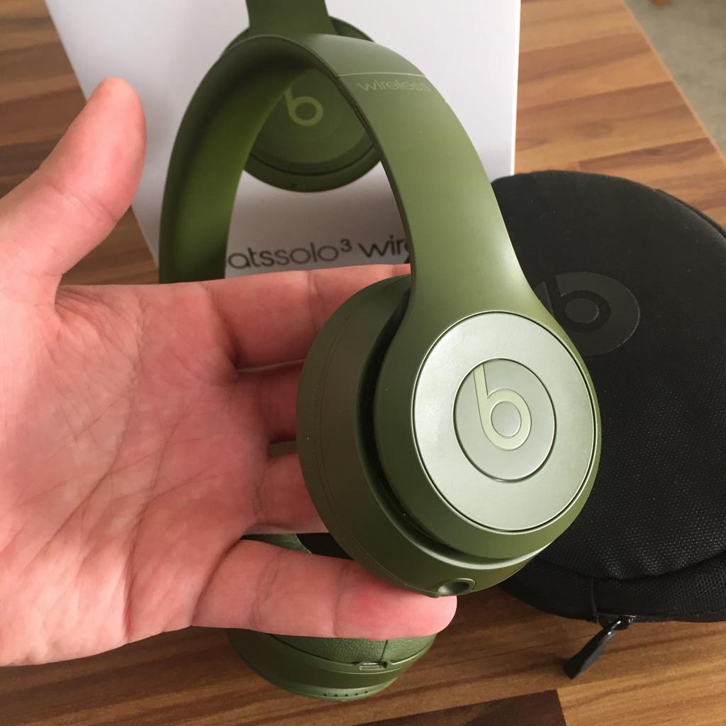 Beats solo discount 3 turf green