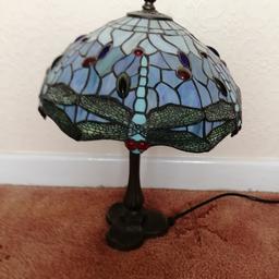 Beautiful Tiffany Style lamp. Excellent condition.