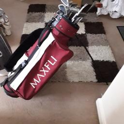 Full set of golf clubs and bag with stand
