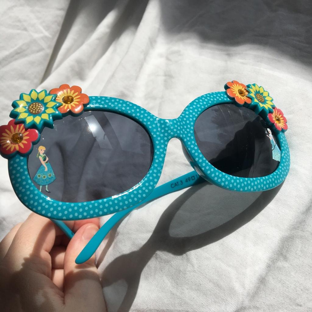 Frozen store fever sunglasses