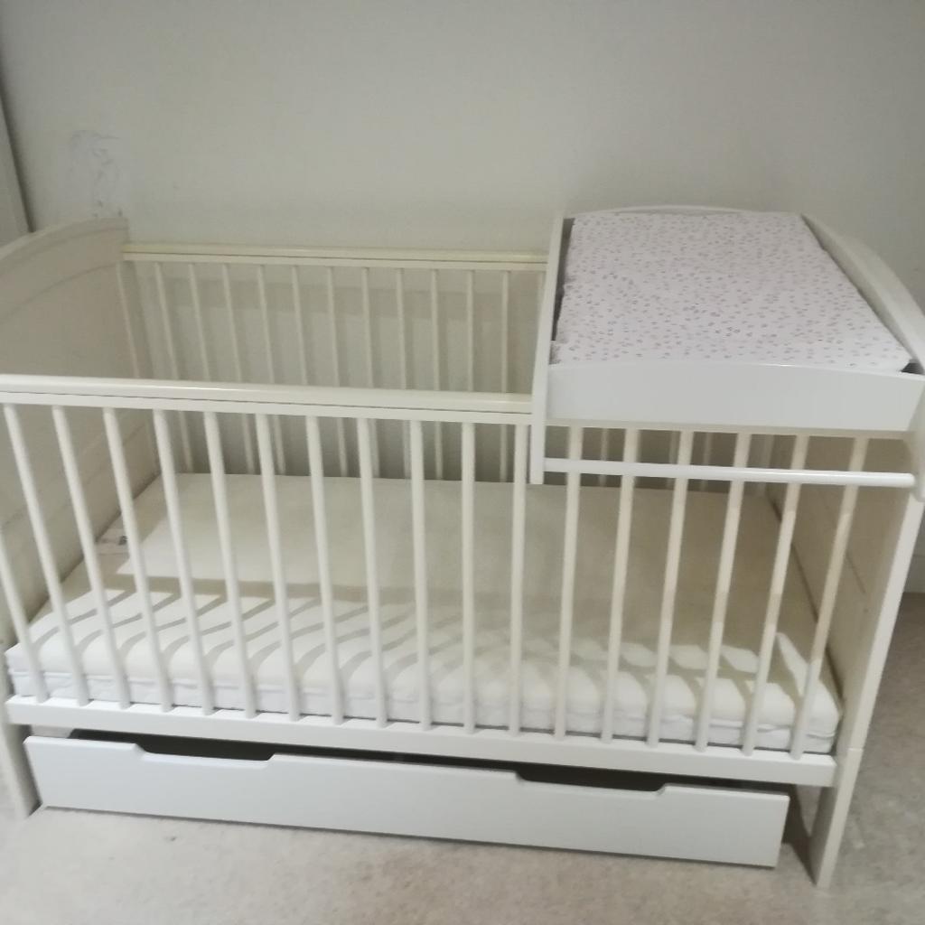 Mamas and papas hayworth cheap cot bed