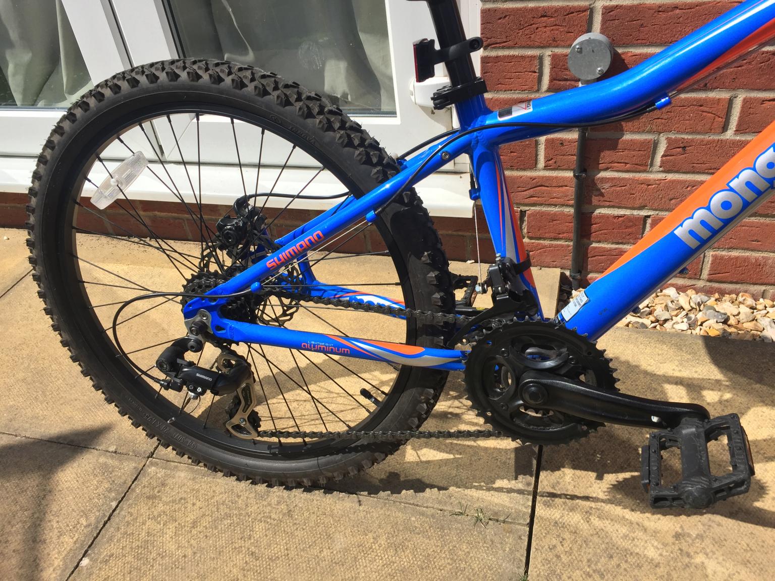 Mongoose Evict Bike 24 Wheels Disc Brakes in BA21 Somerset for 130.00 for sale Shpock