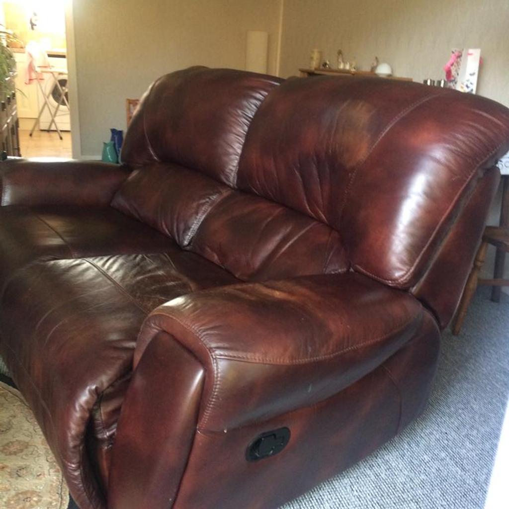 2X2 BROWN LEATHER RECLINING SOFAS in CH43 Wirral for £100.00 for sale