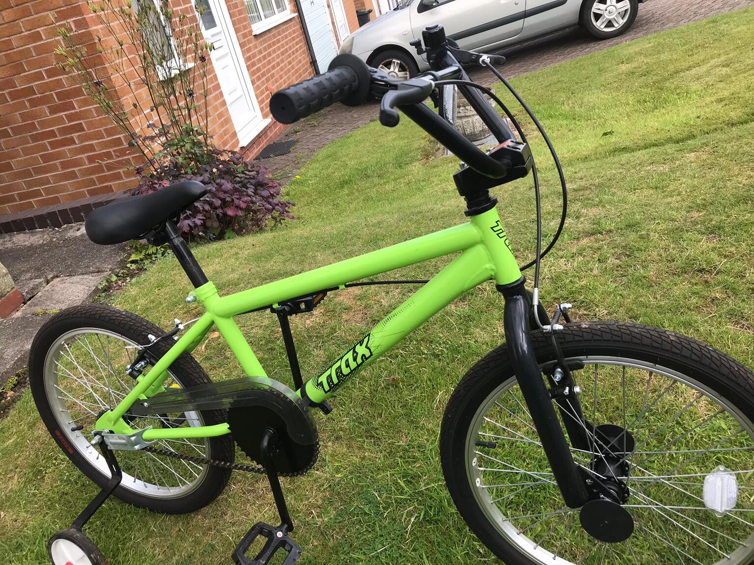 Trax 2025 bmx green