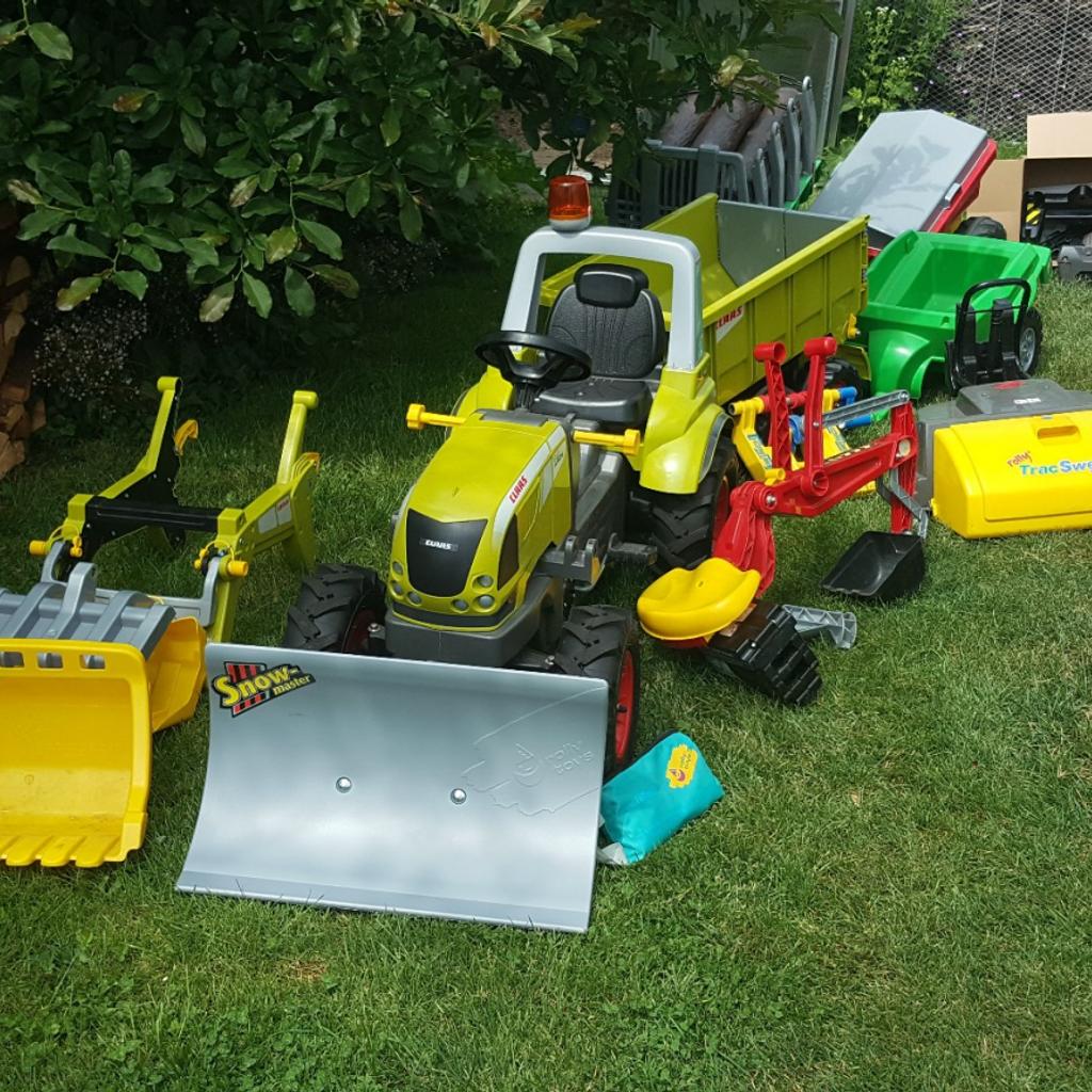 Rolly Toys Traktor mit viel Zubehör in 95632 Wunsiedel für 350,00 € zum  Verkauf