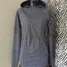 Souluxe Sport Top/Jumper..
Stone blue
Size L fits like a 12-14
Gym Body hugger to promote sweating, has finger holes for easier wear.

Worn few times in gym but way too hot for me. Good condition as seen in pictures. 

Delivery free if local.