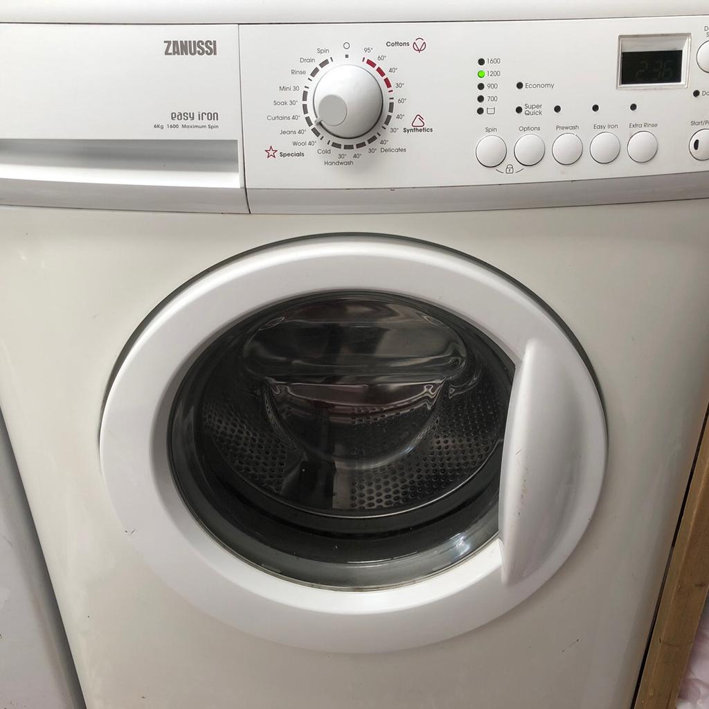 Zanussi 6kg 1600 ZWG6165 washing machine in B31 Birmingham for £15.00 for sale Shpock