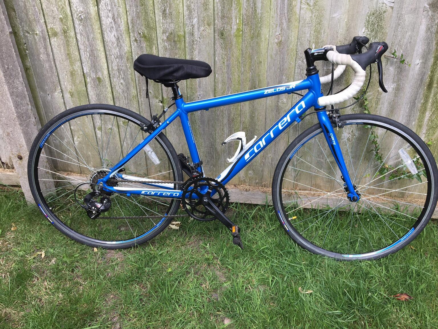 Carrera Zelos JR Road bike in CH41 Wirral for 110.00 for sale