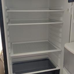 Fridge freezer in good condition, selling as got integrated one
