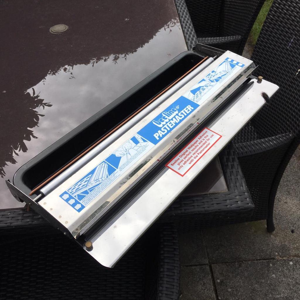 Beeline pastemaster wallpaper pasting machine in PR9 Sefton for £40.00