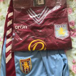 A superb MINT in BAG, long-sleeved £55 retail labeled ASTON VILLA shirt (plus bonus free 36 inch shorts - HUMMEL, in very good condition).  Could ship in UK for £4 1st Class with tracking/signed for number. Pick up welcome B29.
No offers please - this is a bargain already!