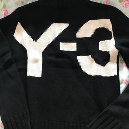 An unworn Y-3 (Adidas / Yohji Yamamoto, Japan) woolen "Cable Knit" sweater in M (if you know your Y-3, you'll know it's a big M). 100% original and genuine. I bought to wear about 10 years ago - left in cupboard when out of the country and have never got around to wearing it! My loss is your gain. Was over £100 retail.
Collect in B29 or I could ship in UK for £5 (if more I will pay it) with registered tracking number (signed for).