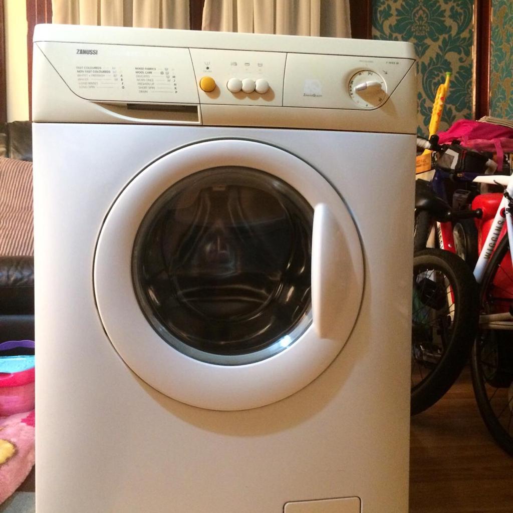 zanussi aquacycle 1000 f1045w