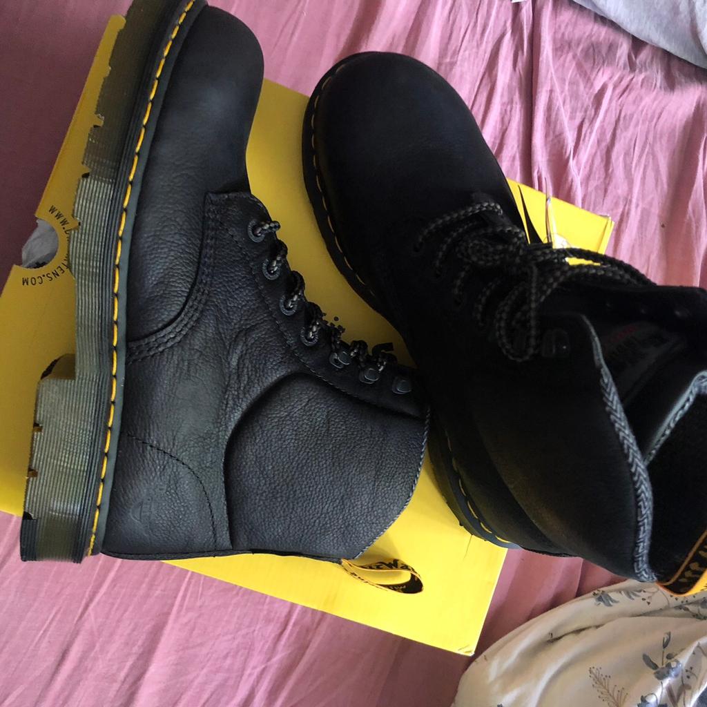 Dr martens hyten shop s1p safety boots