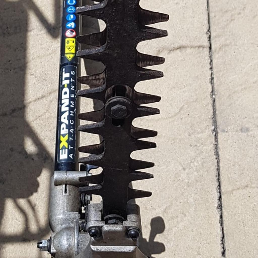 Ryobi AHF05 Articulating Hedge Trimmer Expand in CM9 Maldon for £25.00