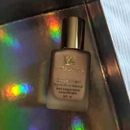 please see product for details, brought this as stock and now found a new foundation I love.i have binned the box but it is brand new and not used a drop. will also through in the other gifts I got when I purchased