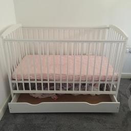 Cot with draws and mattress hardly used very good condition