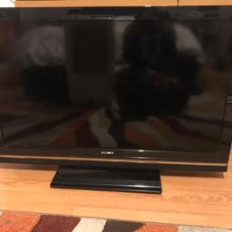 This tv is in immaculate condition comes with remote