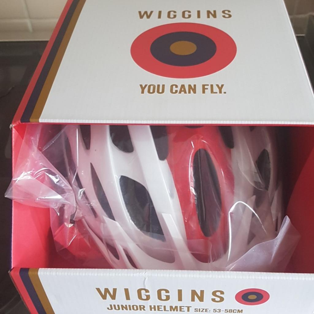 Wiggins junior bike store helmet