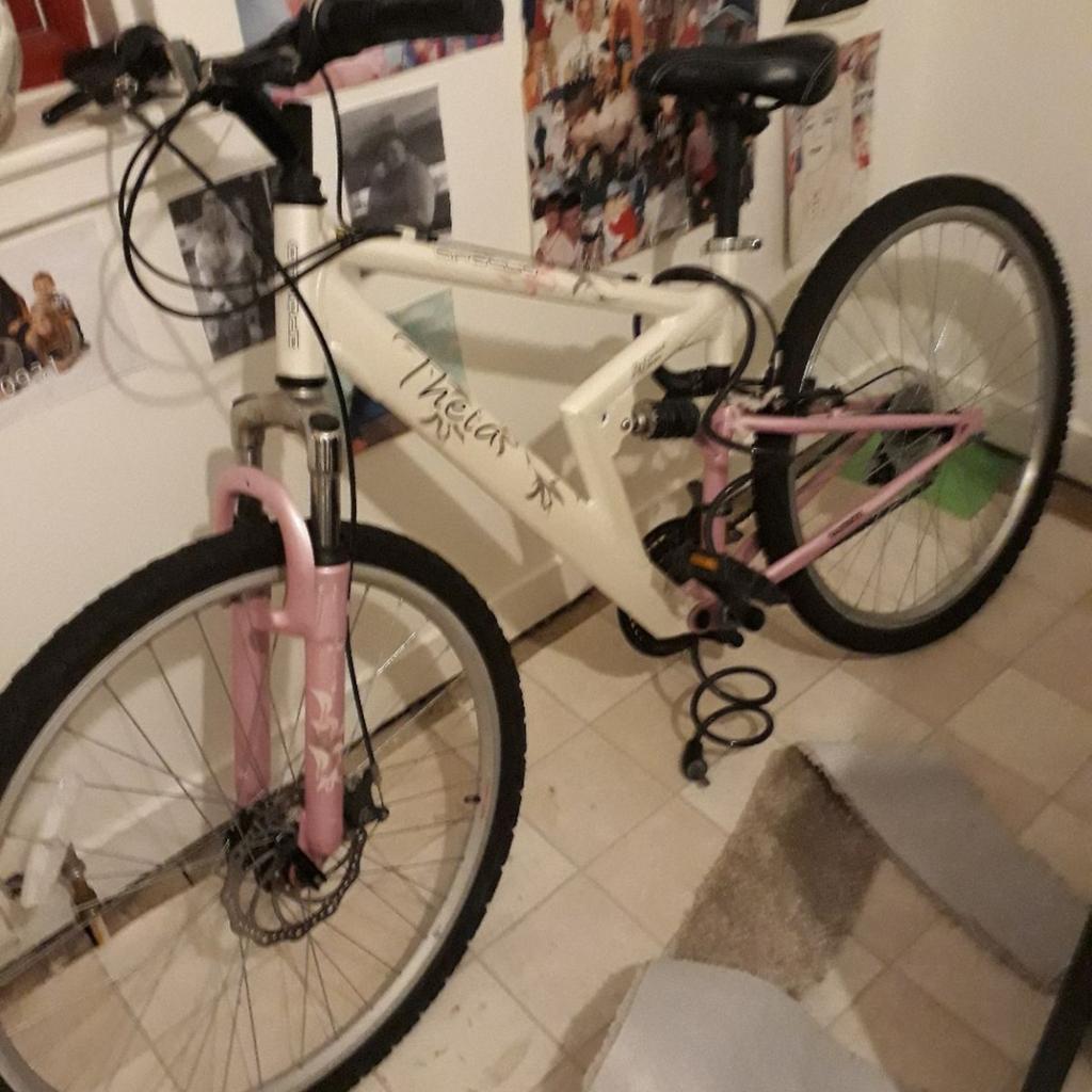 Apollo Theia Childs Hybrid Bike in EH22 Dalkeith for 20.00 for