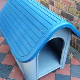• Hardly used
• strong plastic house
• ideal for this lovely weather in the garden
• money raised goes to a cat rescue
£12 ovno