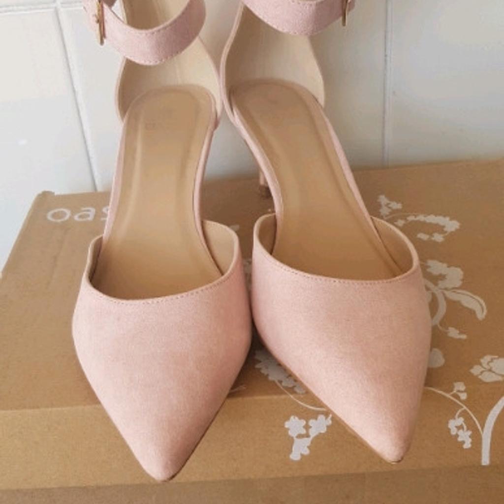 Blush pink shoes hot sale and bag to match