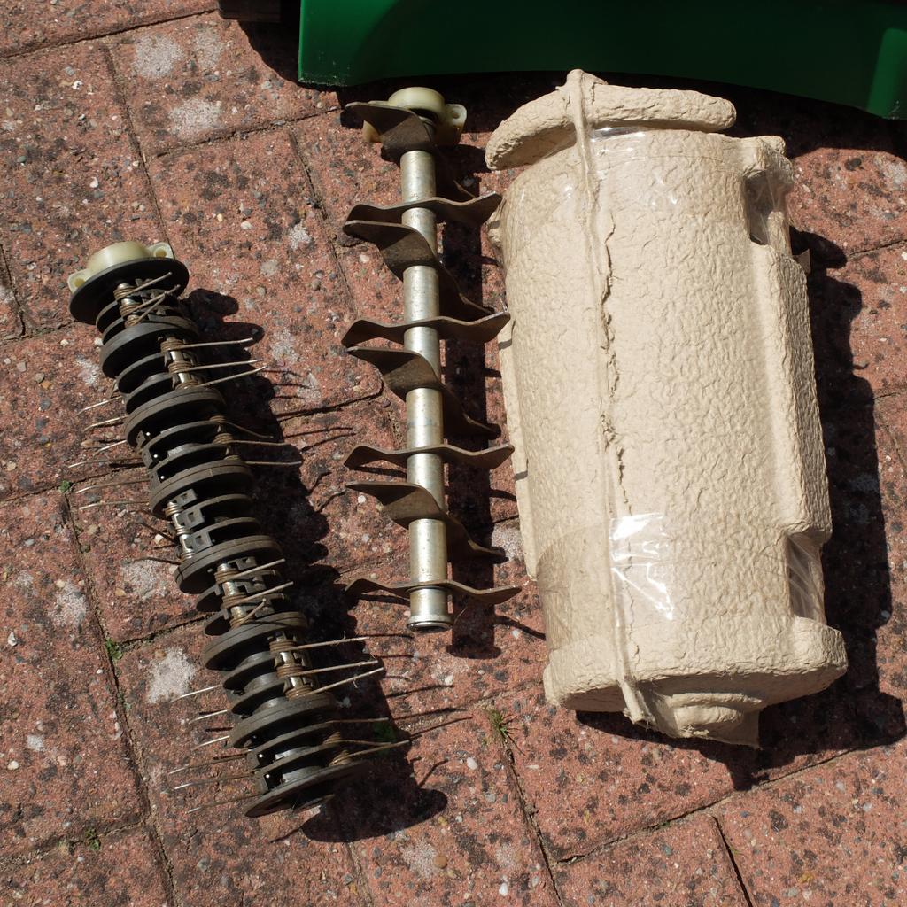 Garden Lawn Rake & Scarifier in East Staffordshire for £20.00 for sale ...
