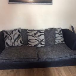Sofas for sale little tear in side but can be stitched up that’s why so cheap