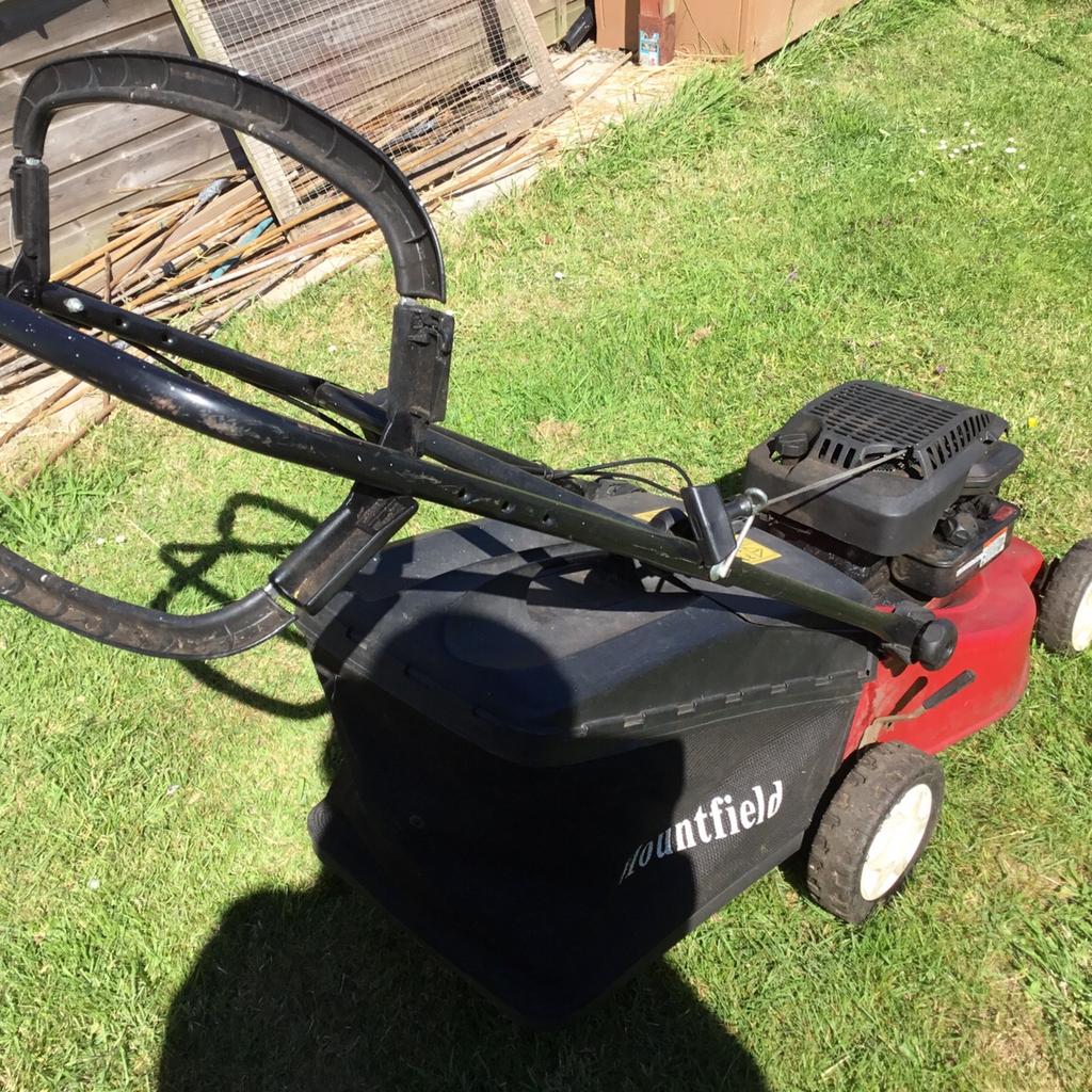 Mountfield lawn mower 14in cut approximately in Edgmond for 50.00