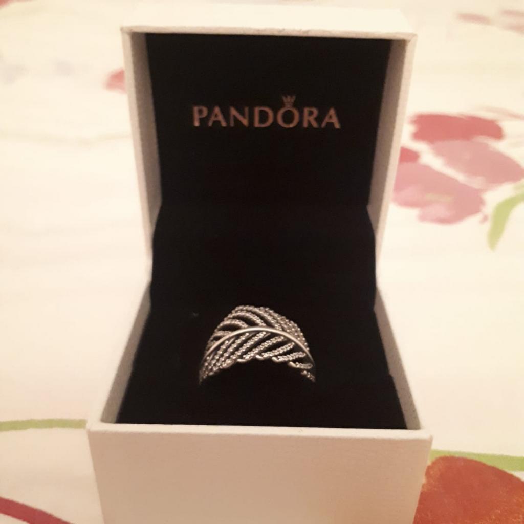 Pandora on sale anello piuma