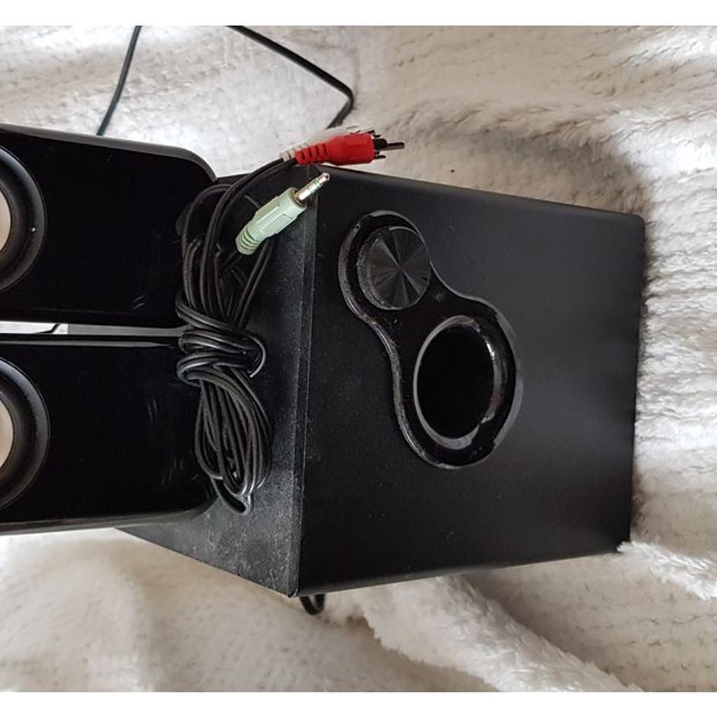 Polaroid 2.1 PC speakers in Redbourn for £10.00 for sale Shpock