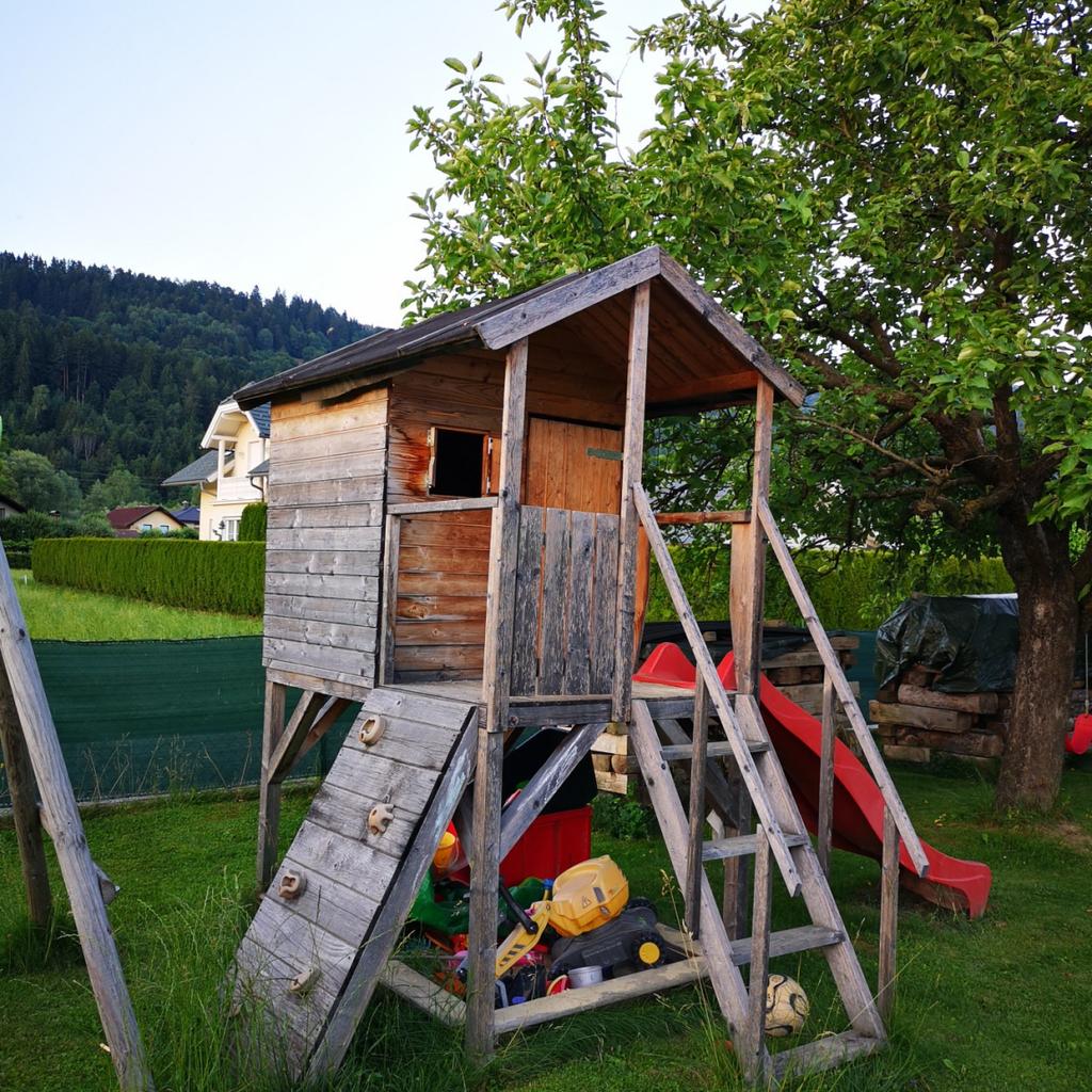 spielturm/spielhaus/stelzenhaus in 9701 Spittal an der Drau für € 125