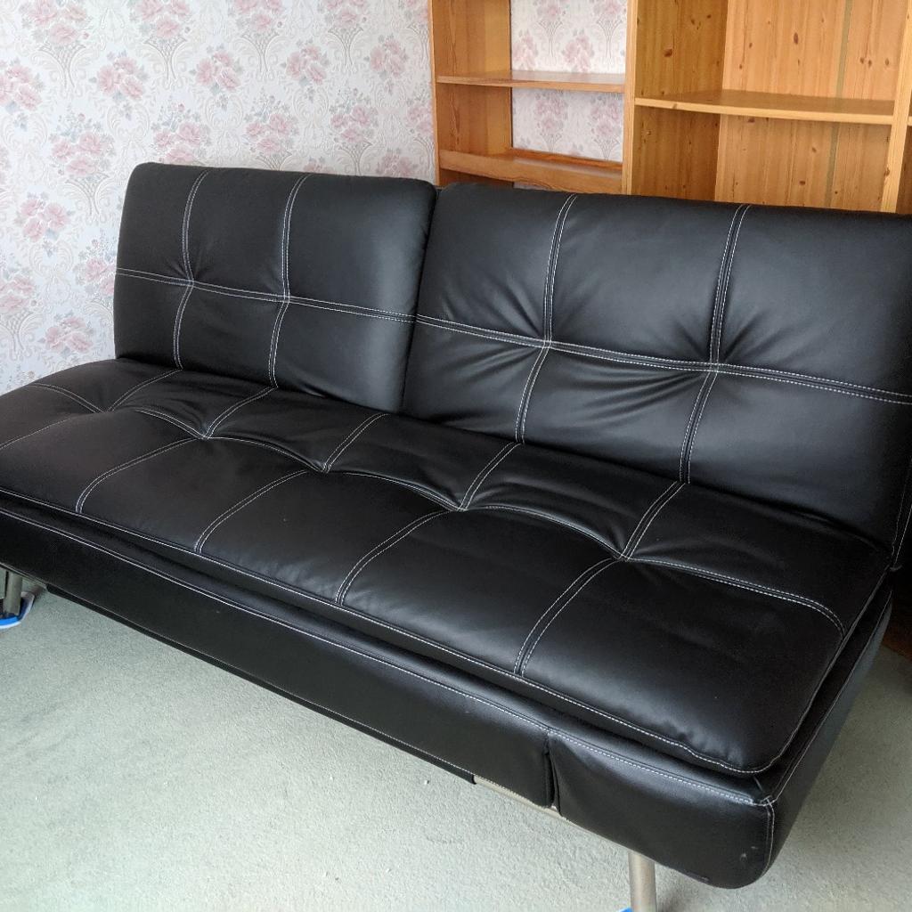 Leather Effect Sofa Bed in CV11 Nuneaton and Bedworth für 50,00 £ zum