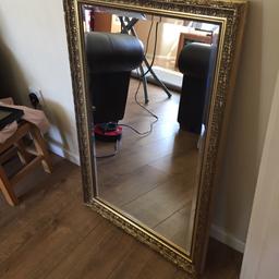 Lovely gilt frames wall mirror in great condition