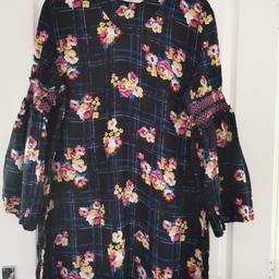Size 20 from Tu clothing great condition only worn once fluted sleeves