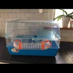 Fin hamsterbur säljes för 400