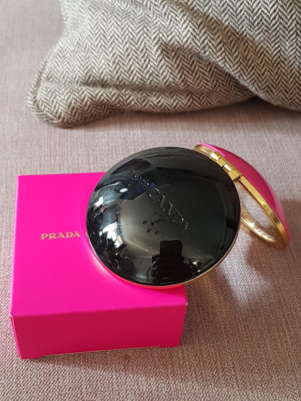 prada compact mirror new genuine in North East Derbyshire fur 15 00 zum Verkauf Shpock DE